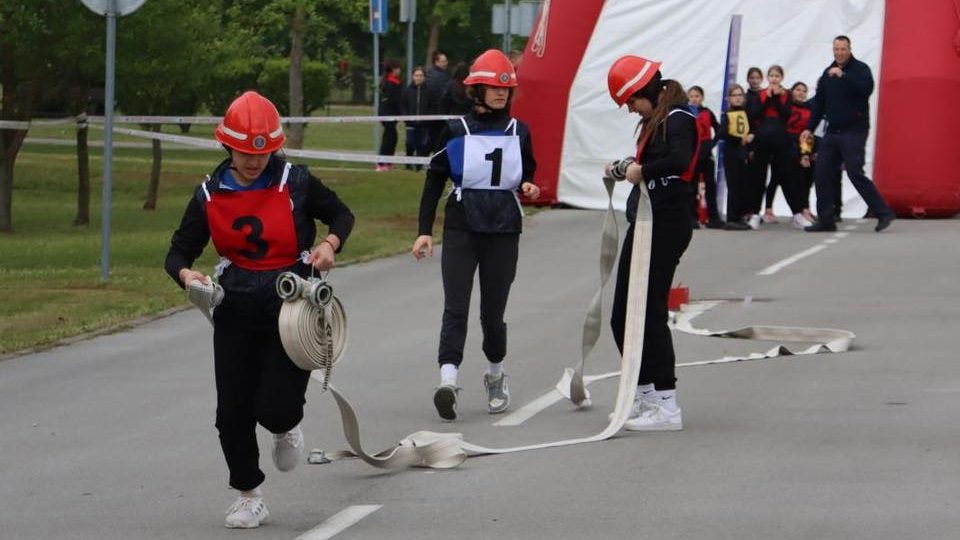 Pročitajte više o članku Pet ekipa na KVIZ natjecanju djece i mladeži